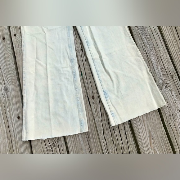 NEW Ladies FREE PEOPLE Gold Coast Light Denim Button Fly Jeans Pants Size 29 - Picture 12 of 12